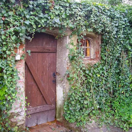 Farm stay Zakatek Pod Grusza Bedzino